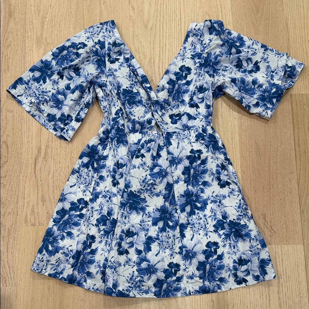 Abercrombie & Fitch Blue and White Floral Midi Dress